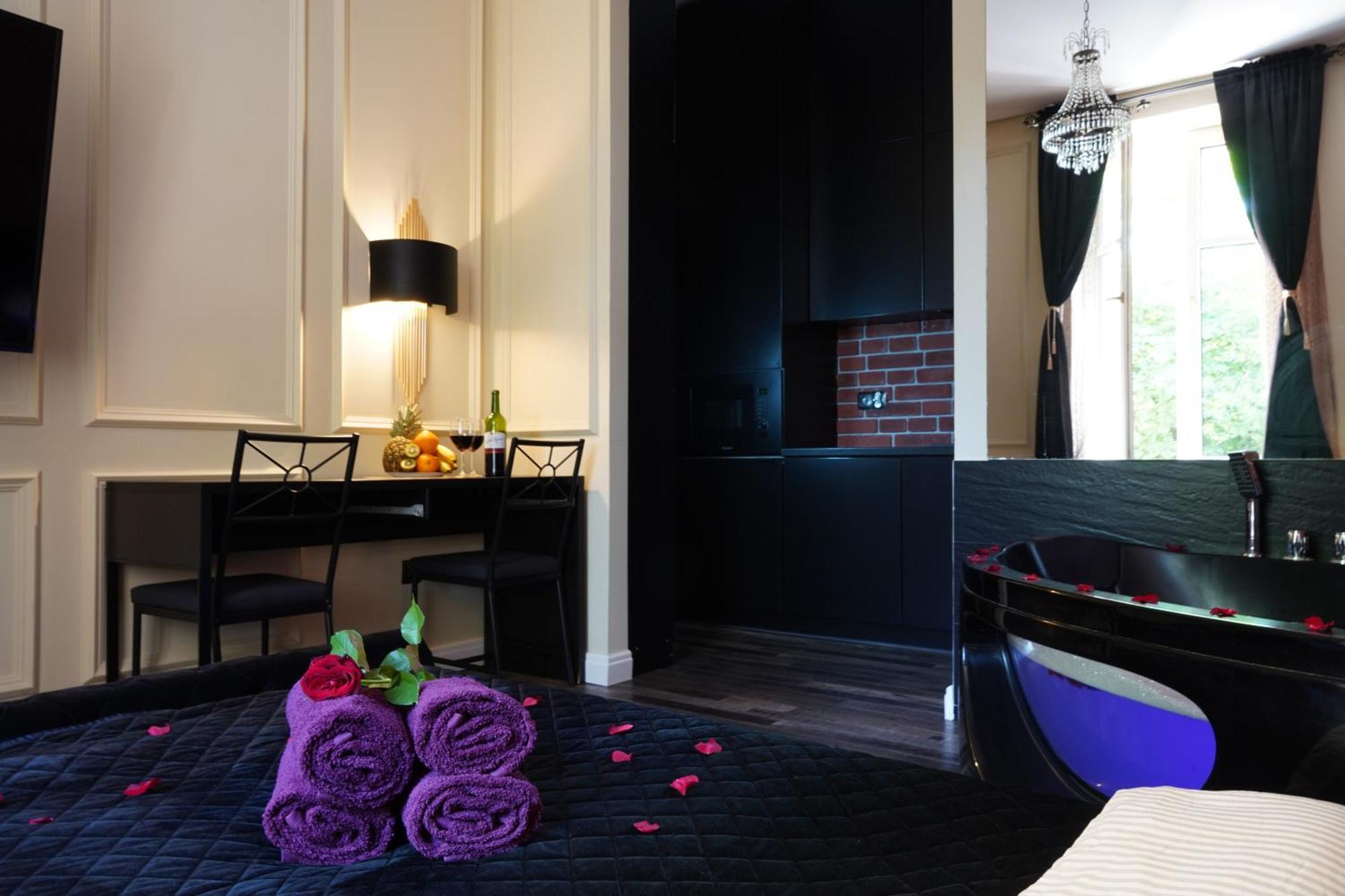 Spa Bath Apartment Красков Екстериор снимка